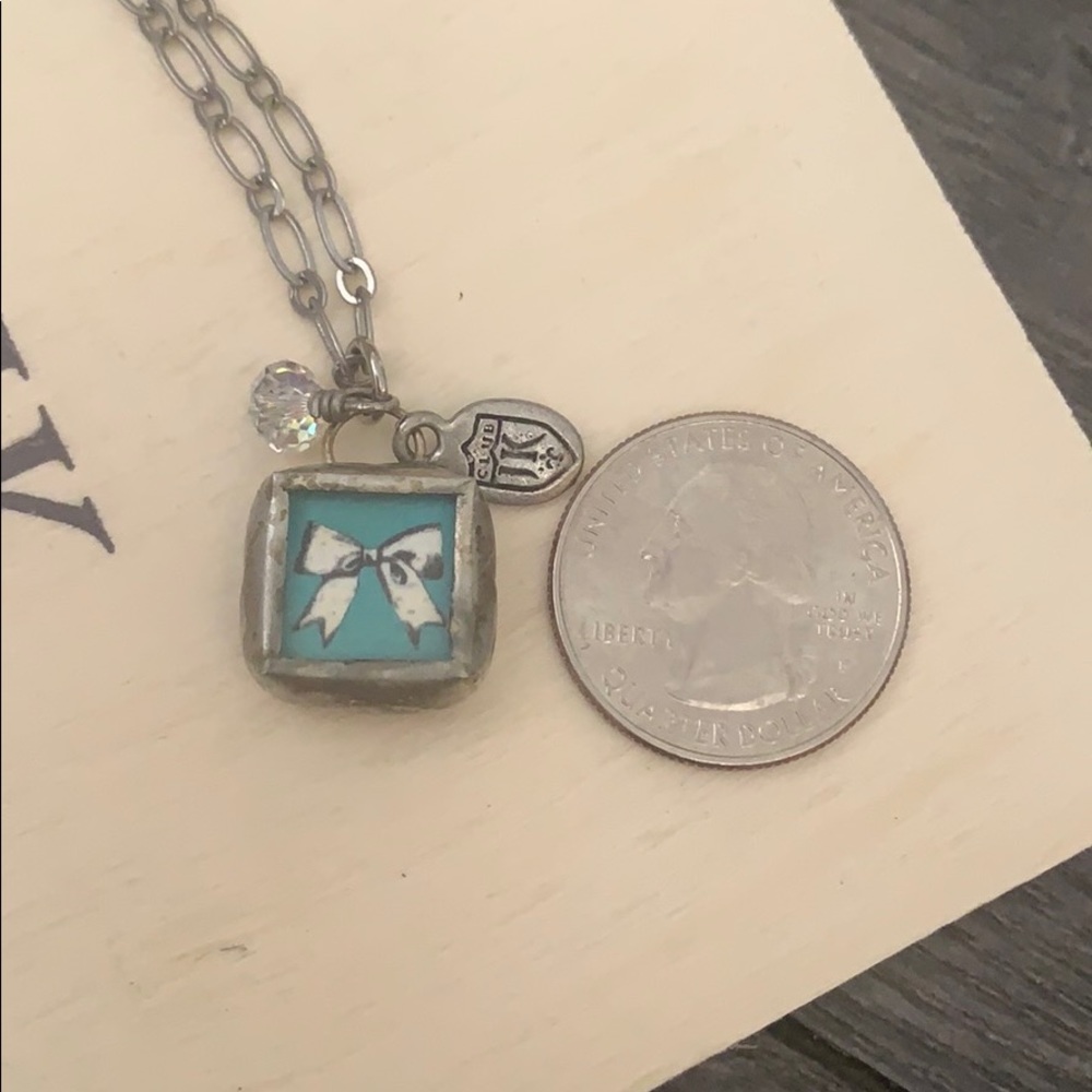 Jewel Kade chain with charm